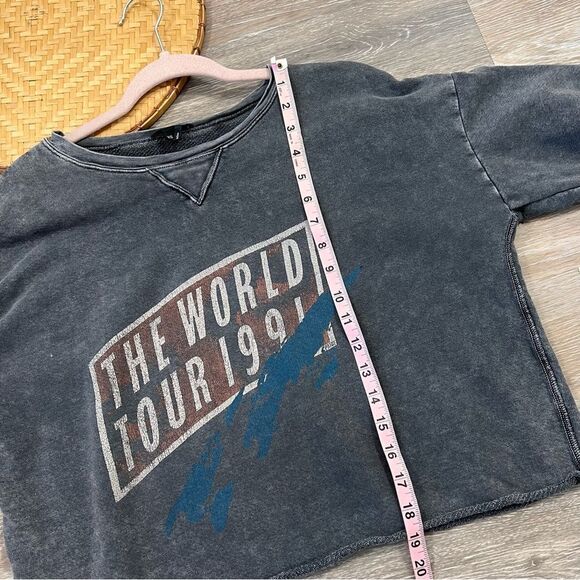 Paige jeans the‎ world tour cropped sweatshirt women’s size xs graphic - Picture 3 of 6